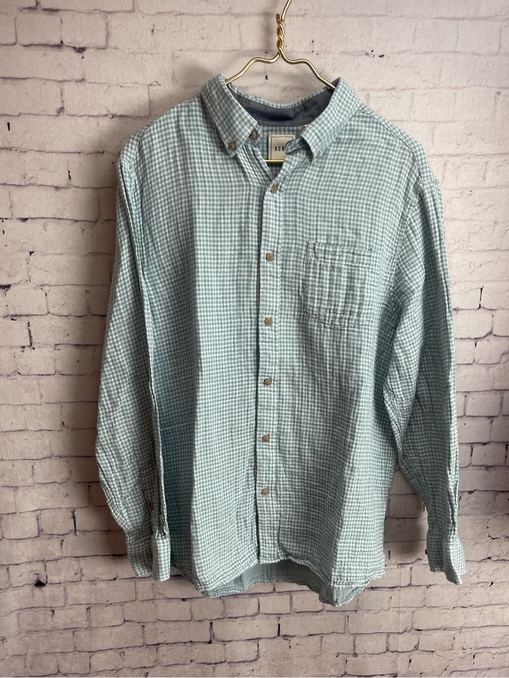 Rowm size XL long sleeve button down shirt cotton muslin light blue green